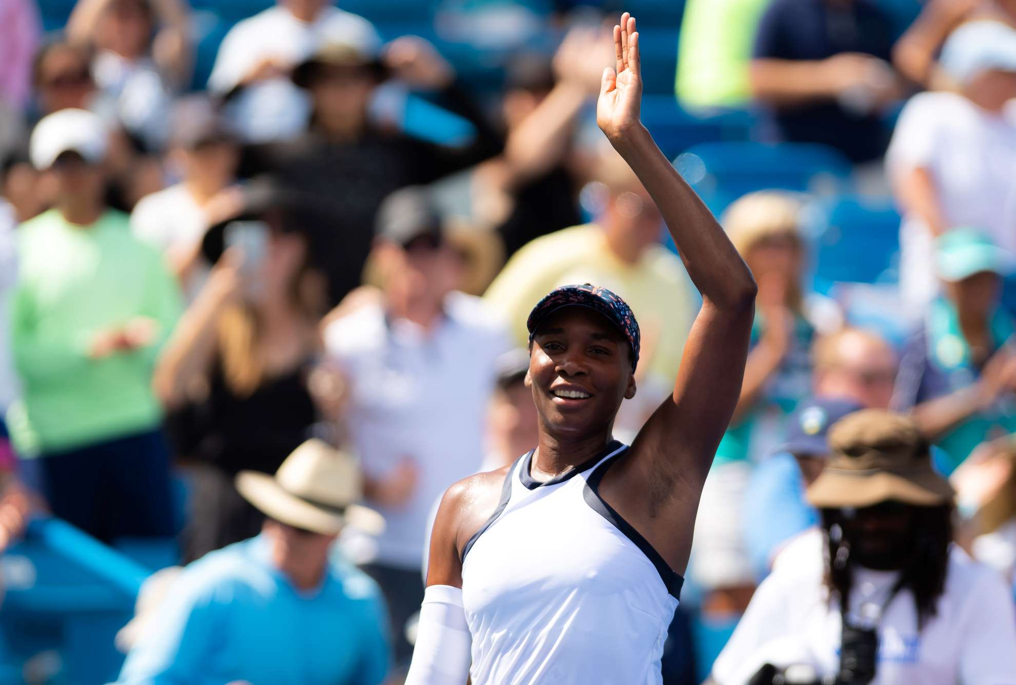 Venus Williams waving to the crowd