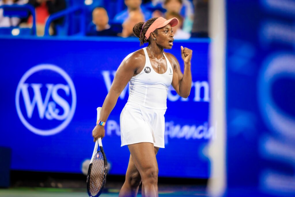 Sloane Stephens pumps her fist