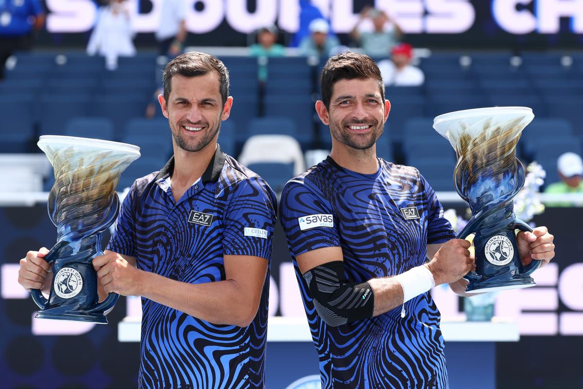 men's doubles champions