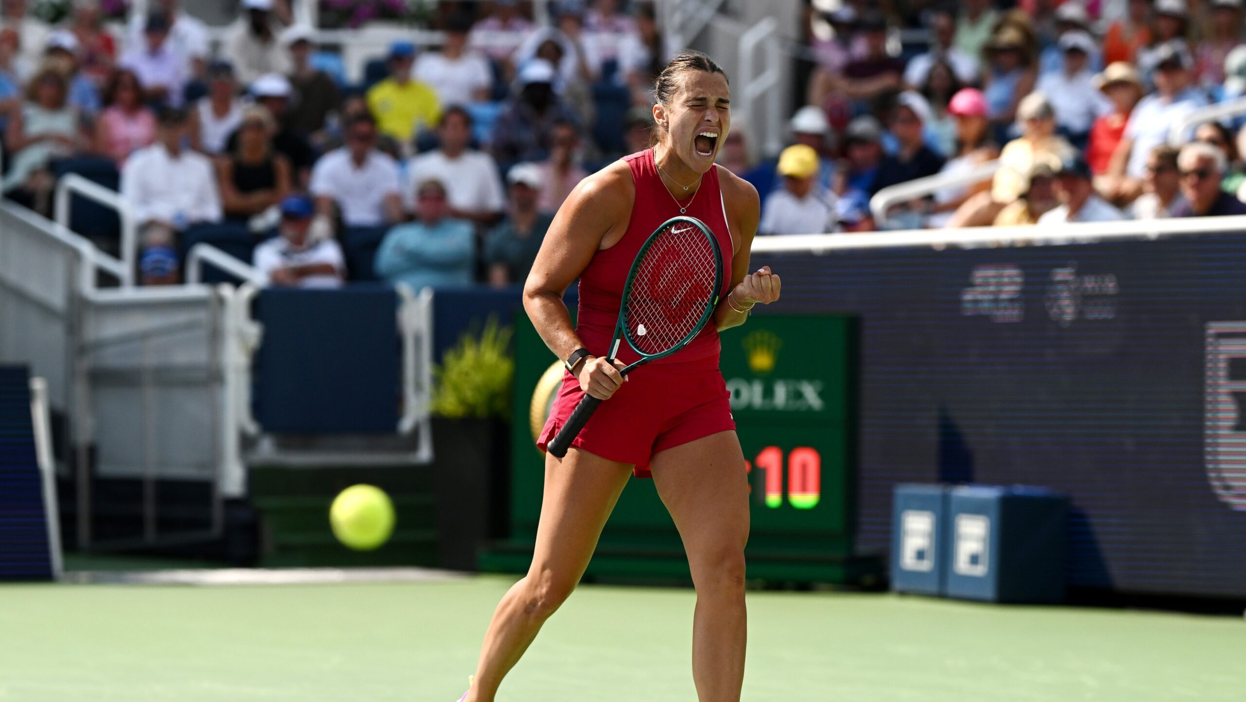 Aryna Sabalenka pumps her fist